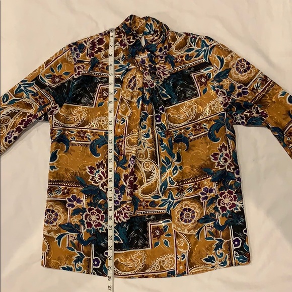 90’s Vintage Floral Blouse - Picture 5 of 5